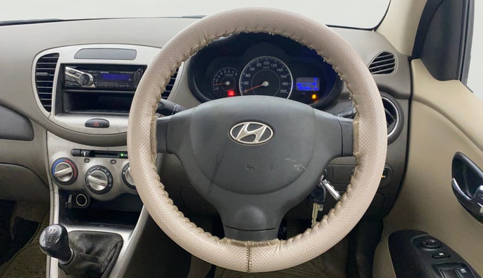 2013 Hyundai i10 MAGNA 1.2, CNG, Manual, 56,372 km, Steering Wheel Close Up