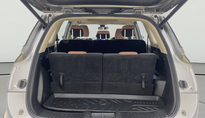 2023 MG HECTOR PLUS SHARP PRO 1.5 PETROL TURBO CVT 7 STR, Petrol, Automatic, 49,775 km, Boot Open Zoomed View