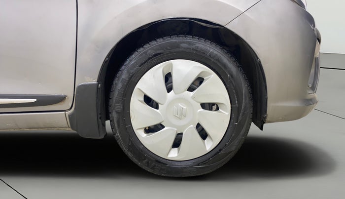 2017 Maruti Celerio VXI, CNG, Manual, 63,566 km, Right Front Wheel