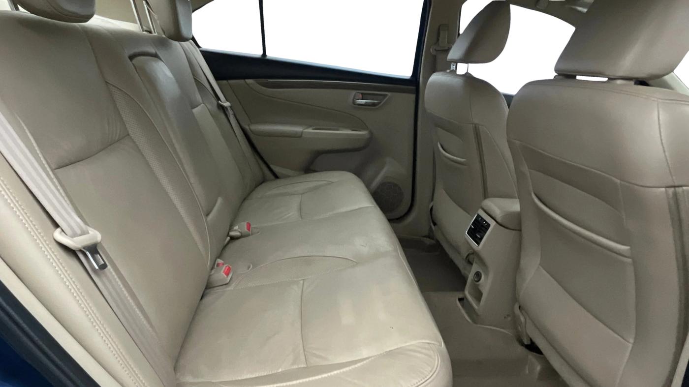 2018 Maruti Ciaz ALPHA  AT 1.5 SHVS PETROL, Petrol, Automatic, 1,02,771 km, Right Side Rear Door Cabin