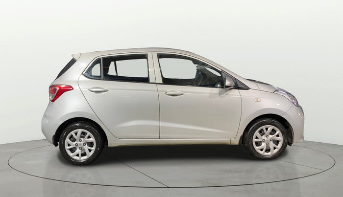 2018 Hyundai Grand i10 MAGNA 1.2 KAPPA VTVT, Petrol, Manual, 29,216 km, Right Side View