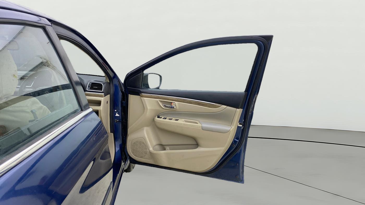2019 Maruti Ciaz ALPHA  AT 1.5 SHVS PETROL, Petrol, Automatic, 52,089 km, RHS Front Door