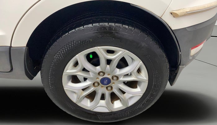 2014 Ford Ecosport TITANIUM 1.5L PETROL, Petrol, Manual, 1,18,915 km, Left Rear Wheel