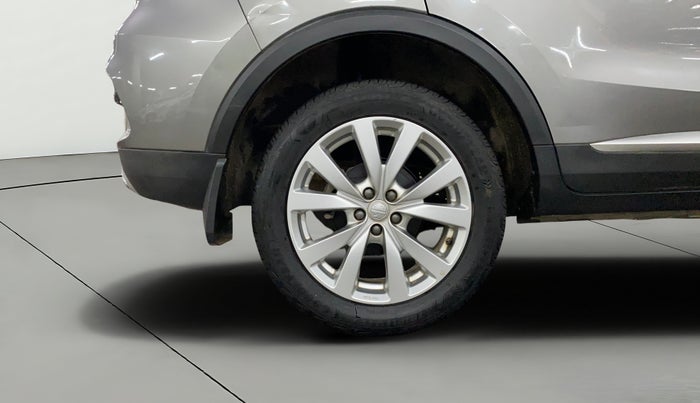 2022 MG ASTOR SUPER EX 1.5 MT, Petrol, Manual, 42,227 km, Right Rear Wheel