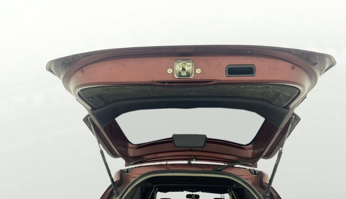 2017 Honda BR-V 1.5L I-VTEC S, Petrol, Manual, 93,149 km, Boot Door Open