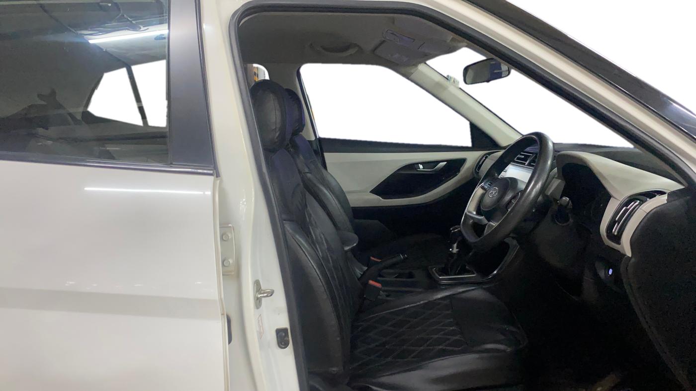 2021 Hyundai Creta S 1.5 DIESEL, Diesel, Manual, 1,42,706 km, Right Side Front Door Cabin
