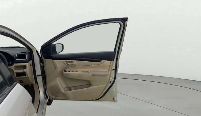 2018 Maruti Ciaz DELTA 1.4 MT PETROL, Petrol, Manual, 1,48,426 km, RHS Front Door