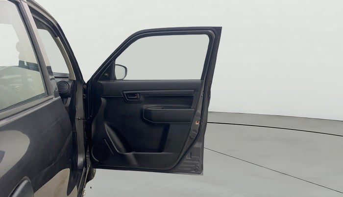 2022 Maruti S PRESSO VXI, Petrol, Manual, 8,373 km, RHS Front Door