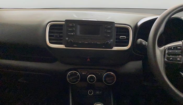 2021 Hyundai VENUE S 1.2, Petrol, Manual, 31,948 km, Air Conditioner