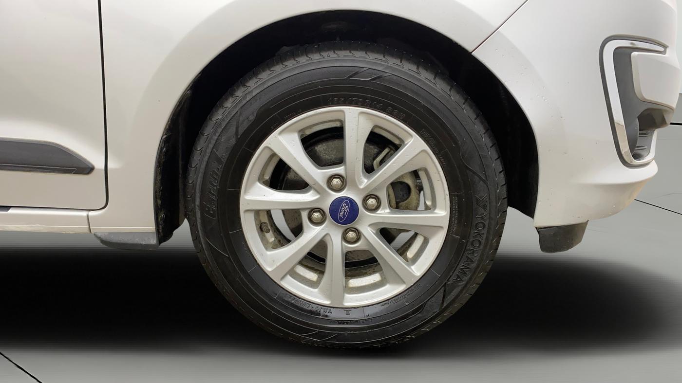 2019 Ford New Figo TITANIUM 1.2 PETROL MT, Petrol, Manual, 59,465 km, Right Front Wheel