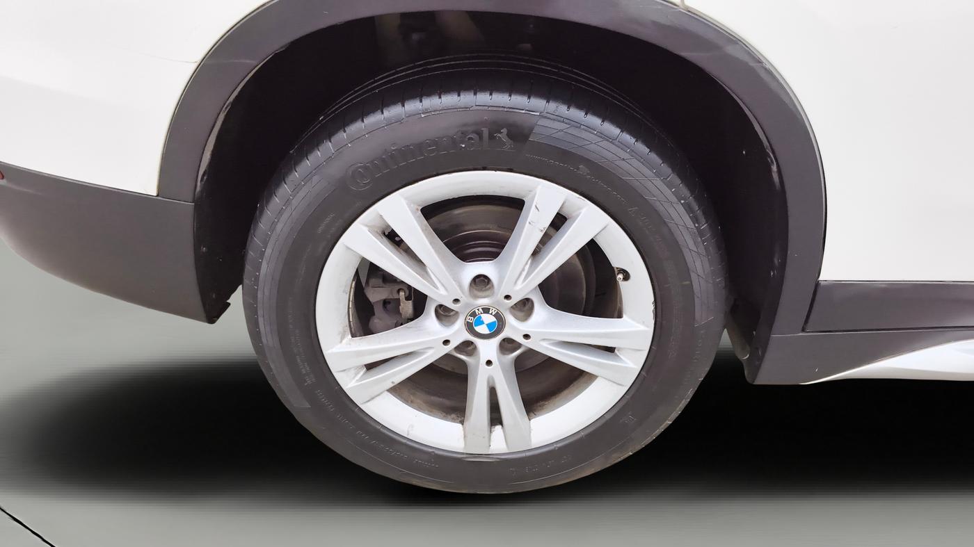 2019 BMW X1 sDrive 20d x Line, Diesel, Automatic, 38,344 km, Right Rear Wheel