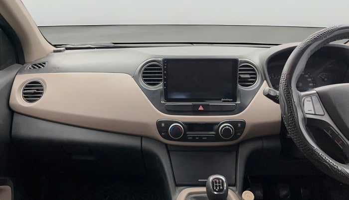 2014 Hyundai Xcent SX 1.2 (O), Petrol, Manual, 1,02,924 km, Air Conditioner