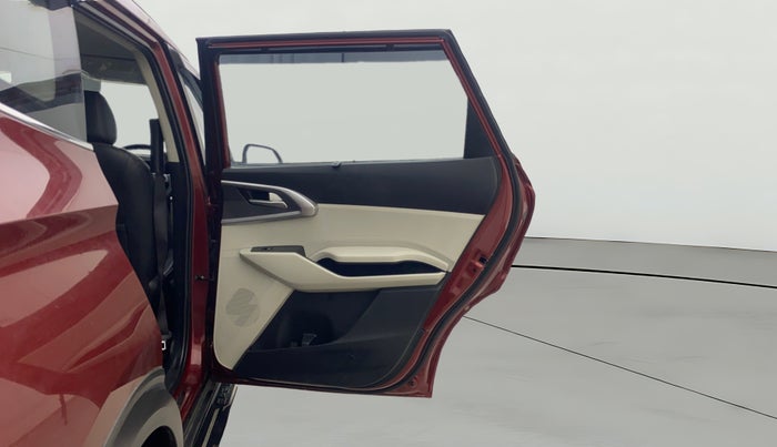 2023 KIA CARENS PRESTIGE PLUS 1.5 PETROL IMT 7 STR, Petrol, Manual, 18,039 km, RHS Rear Door