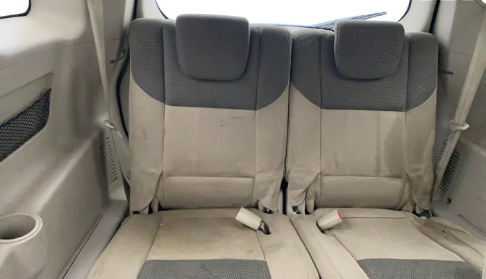 2017 Mahindra XUV500 W6, Diesel, Manual, 99,718 km, Third Seat Row ( optional )