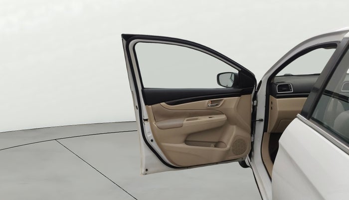 2016 Maruti Ciaz ZDI+ SHVS, Diesel, Manual, 53,124 km, LHS Front Door