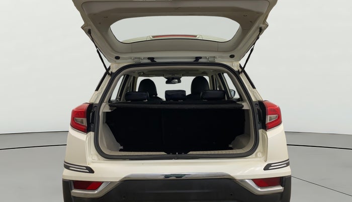 2022 Mahindra XUV300 W8 (O) 1.5 DIESEL, Diesel, Manual, 57,976 km, Boot Open Zoomed View