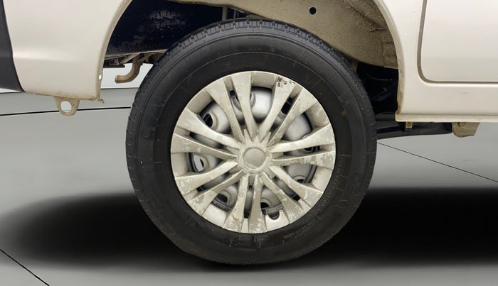 2021 Maruti Eeco 7 STR, Petrol, Manual, 11,325 km, Right Rear Wheel
