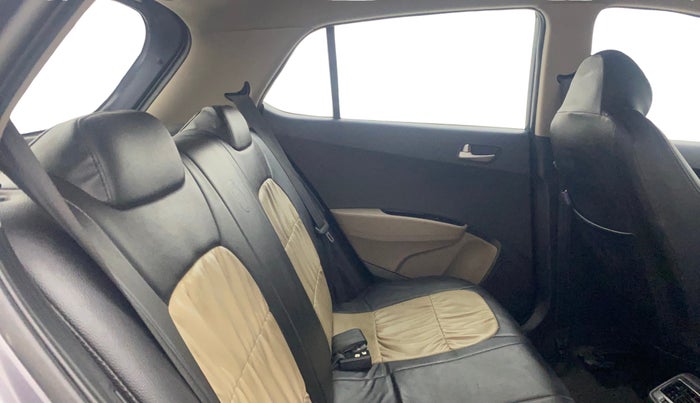 2016 Hyundai Grand i10 SPORTZ 1.2 KAPPA VTVT, Petrol, Manual, 44,611 km, Right Side Rear Door Cabin