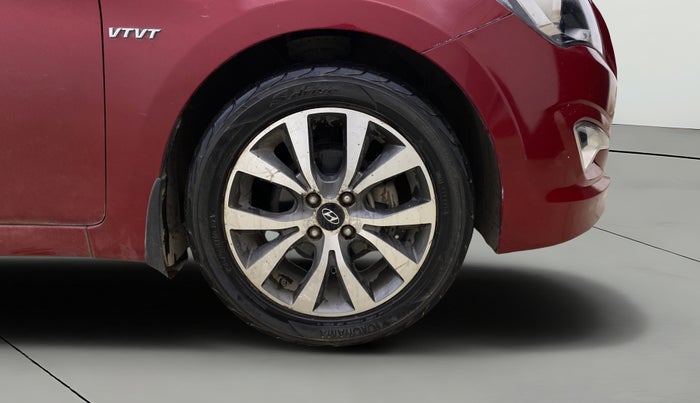 2015 Hyundai Verna FLUIDIC 4S 1.6 VTVT S(O), Petrol, Manual, 65,834 km, Right Front Wheel