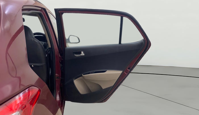 2015 Hyundai Grand i10 ASTA (O) 1.2 KAPPA VTVT, Petrol, Manual, 1,15,614 km, RHS Rear Door