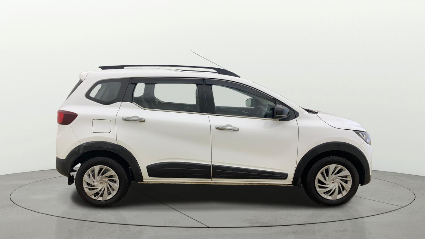 2022 Renault TRIBER RXZ AMT, CNG, Automatic, 47,928 km, Right Side View