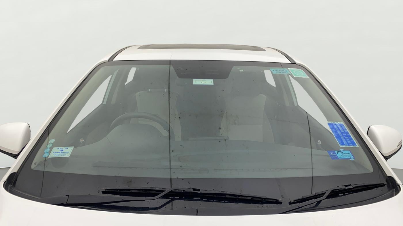 2022 Hyundai Verna SX (O)1.5 MPi, Petrol, Manual, 28,878 km, Front Windshield