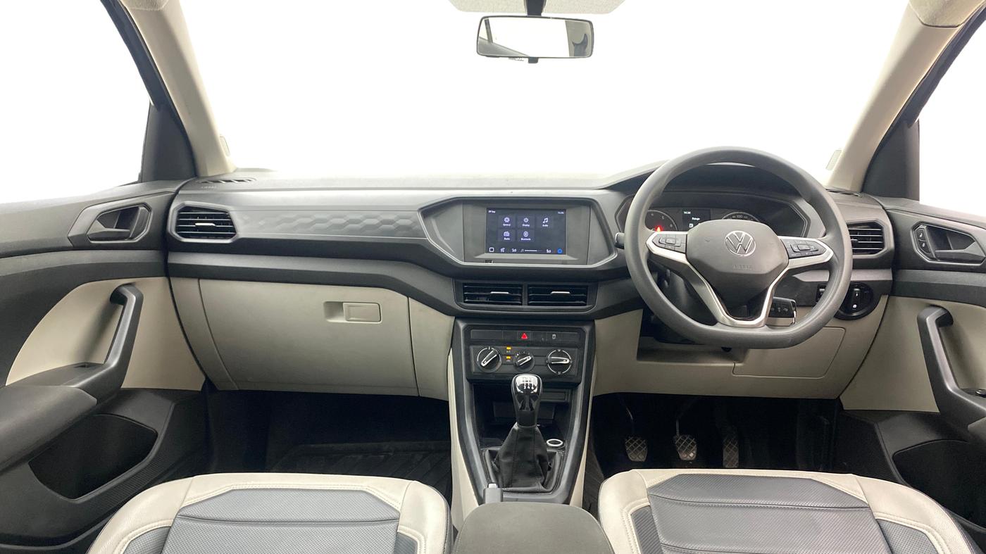 2022 Volkswagen TAIGUN COMFORTLINE 1.0 TSI MT, Petrol, Manual, 26,608 km, Dashboard