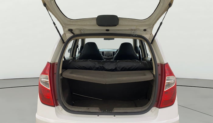 2014 Hyundai i10 SPORTZ 1.1, Petrol, Manual, 96,969 km, Boot Open Zoomed View