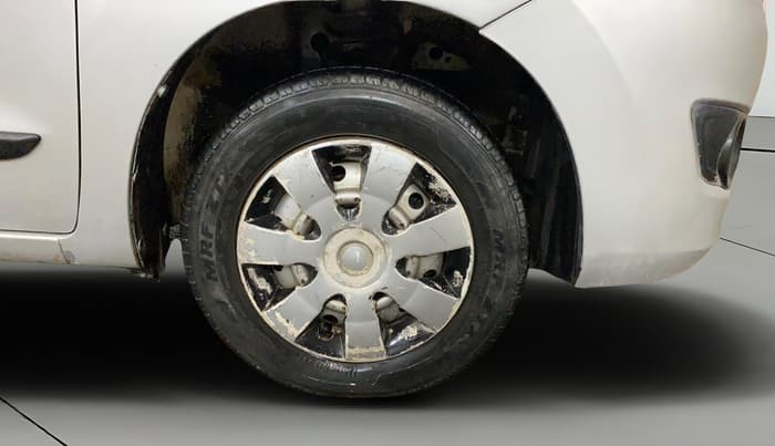 2015 Maruti Wagon R 1.0 LXI, Petrol, Manual, 66,097 km, Right Front Wheel