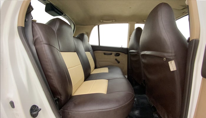 2013 Hyundai Santro Xing GL PLUS, Petrol, Manual, 1,14,564 km, Right Side Rear Door Cabin