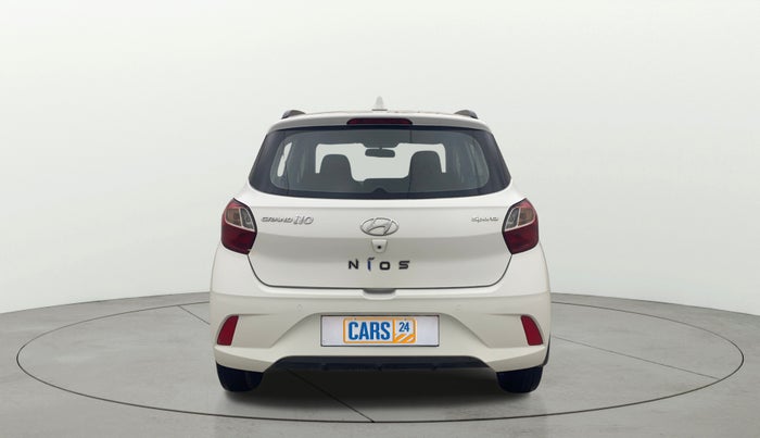 2022 Hyundai GRAND I10 NIOS SPORTZ AMT 1.2 KAPPA VTVT, Petrol, Automatic, 68,798 km, Back/Rear