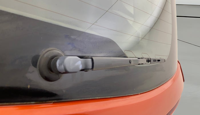 2016 Ford Ecosport TITANIUM 1.5L DIESEL, Diesel, Manual, 1,09,315 km, Rear Wiper