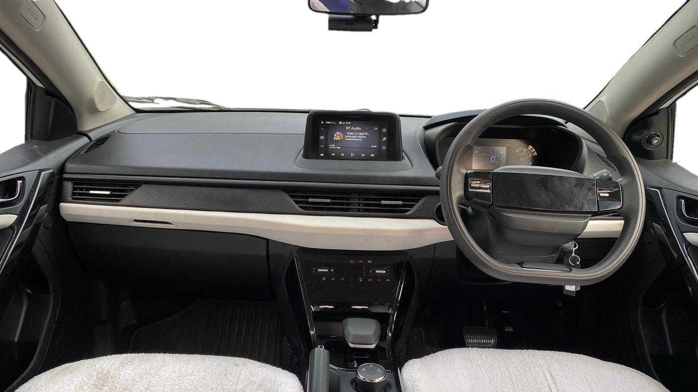 2024 Tata NEXON Pure 1.2 Petrol 6AMT, Petrol, Manual, 27,941 km, Dashboard