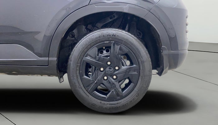 2023 Hyundai VENUE SX 1.2 KNIGHT EDITION, Petrol, Manual, 61,051 km, Left Rear Wheel