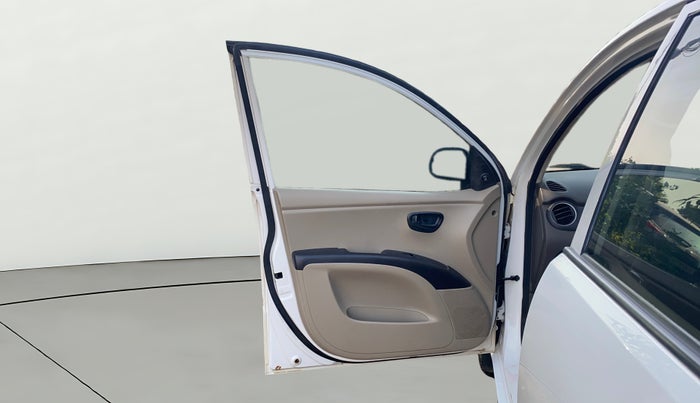 2014 Hyundai i10 MAGNA 1.1, CNG, Manual, 91,829 km, LHS Front Door