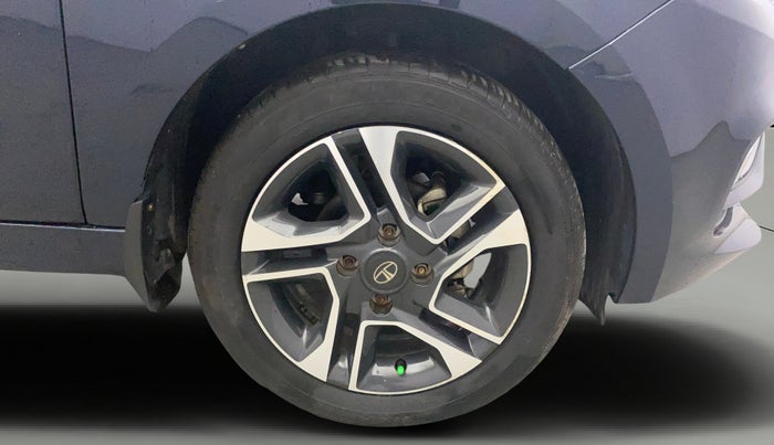 2020 Tata TIGOR XZA PLUS PETROL, Petrol, Automatic, 35,465 km, Right Front Wheel