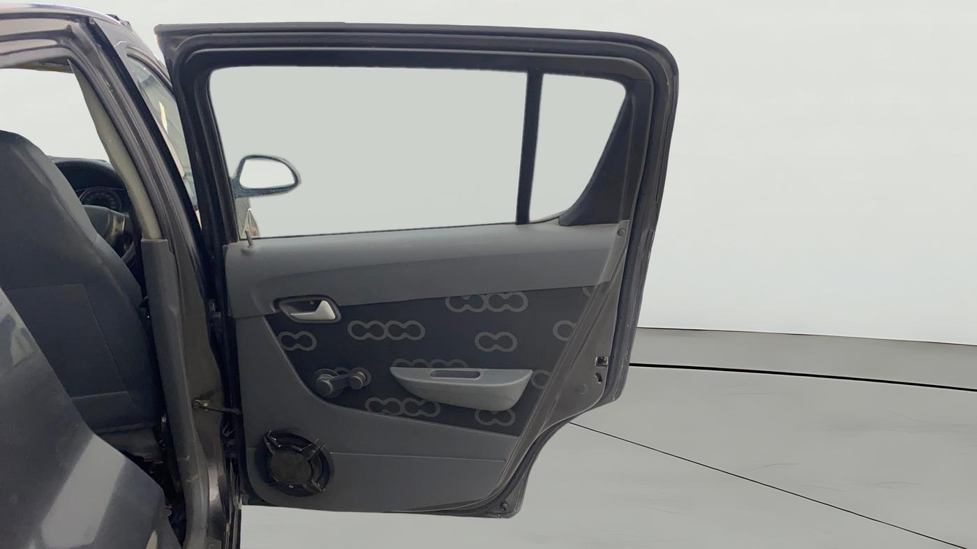2015 Maruti Alto 800 LXI, Petrol, Manual, 88,606 km, RHS Rear Door