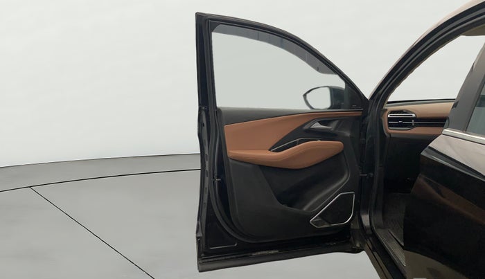 2023 MG HECTOR PLUS SHARP PRO 2.0 TURBO DIESEL 7 STR, Diesel, Manual, 74,430 km, LHS Front Door