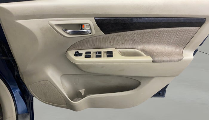 2014 Maruti Ertiga VXI Limited Edition, Petrol, Manual, 63,840 km, Driver Side Door Panels Control