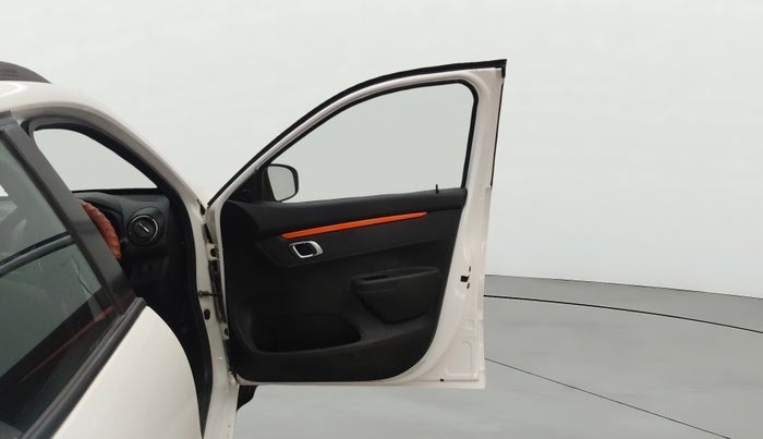 2021 Renault Kwid CLIMBER 1.0 AMT (O), Petrol, Automatic, 34,062 km, RHS Front Door