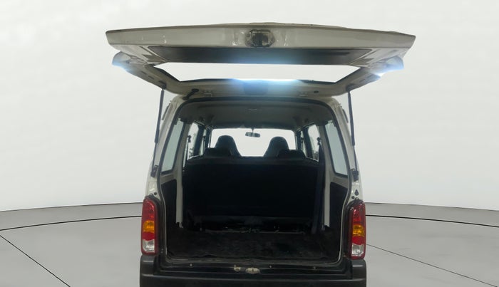 2022 Maruti Eeco 5 STR AC (O), Petrol, Manual, 26,571 km, Boot Door Open