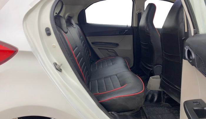 2018 Tata Tiago XT PETROL, CNG, Manual, 77,971 km, Right Side Rear Door Cabin