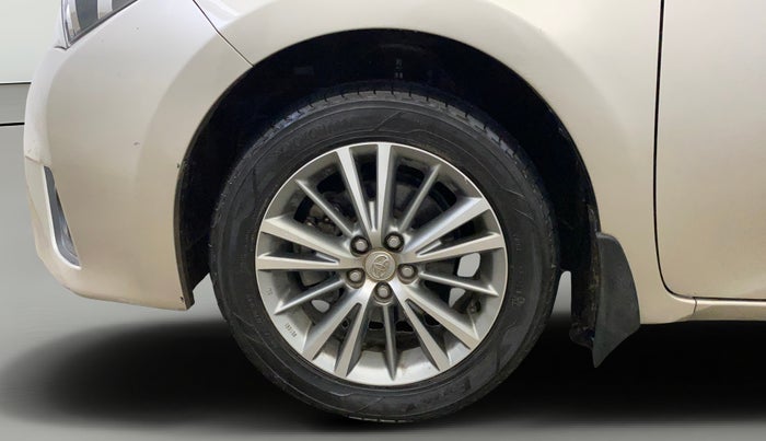 2015 Toyota Corolla Altis G PETROL, Petrol, Manual, 68,892 km, Left Front Wheel