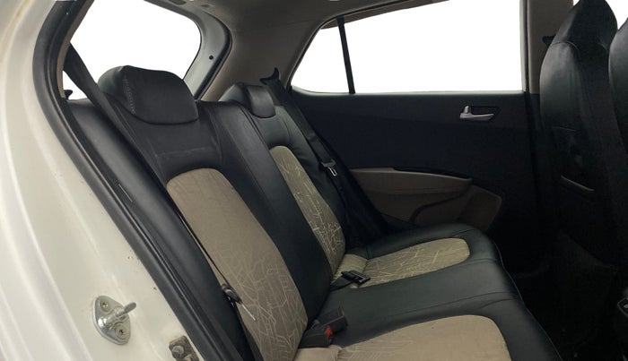 2017 Hyundai Grand i10 SPORTZ 1.2 KAPPA VTVT, Petrol, Manual, 53,936 km, Right Side Rear Door Cabin