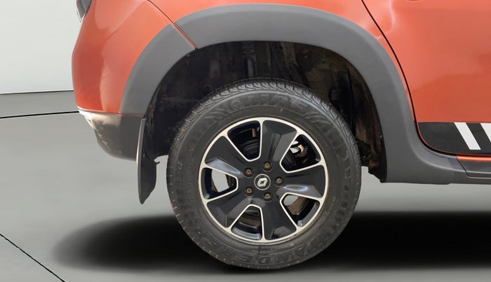 2018 Renault Duster RXS CVT, Petrol, Automatic, 27,281 km, Right Rear Wheel