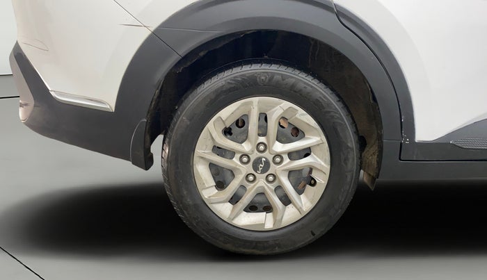 2023 KIA CARENS  PRESTIGE 1.5 TURBO PETROL IMT 7 STR , Petrol, Manual, 35,362 km, Right Rear Wheel