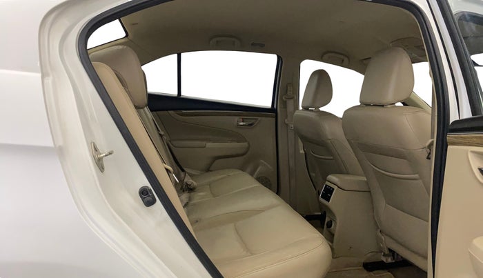 2018 Maruti Ciaz ALPHA  AT 1.5 SHVS PETROL, Petrol, Automatic, 60,510 km, Right Side Rear Door Cabin