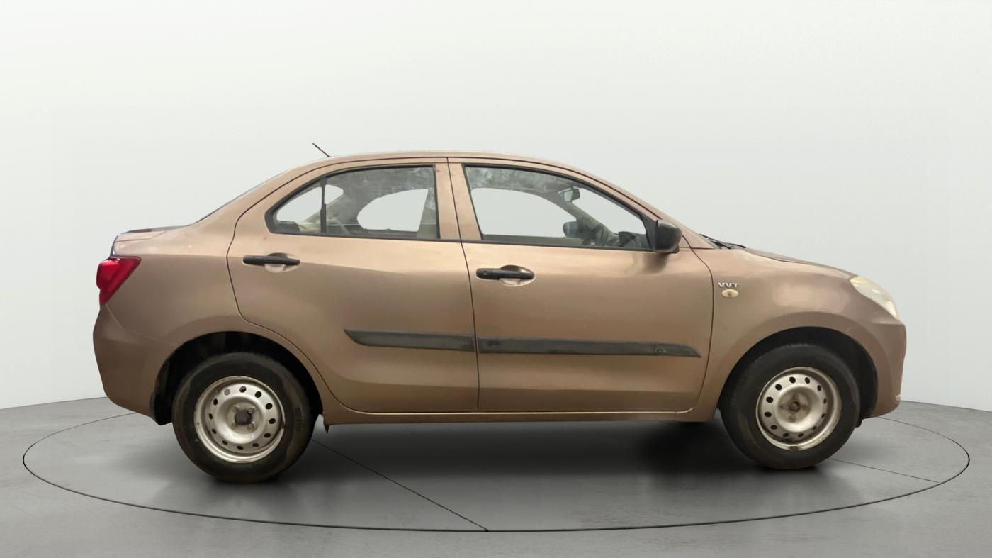 2018 Maruti Dzire LXI, Petrol, Manual, 61,718 km, Right Side View