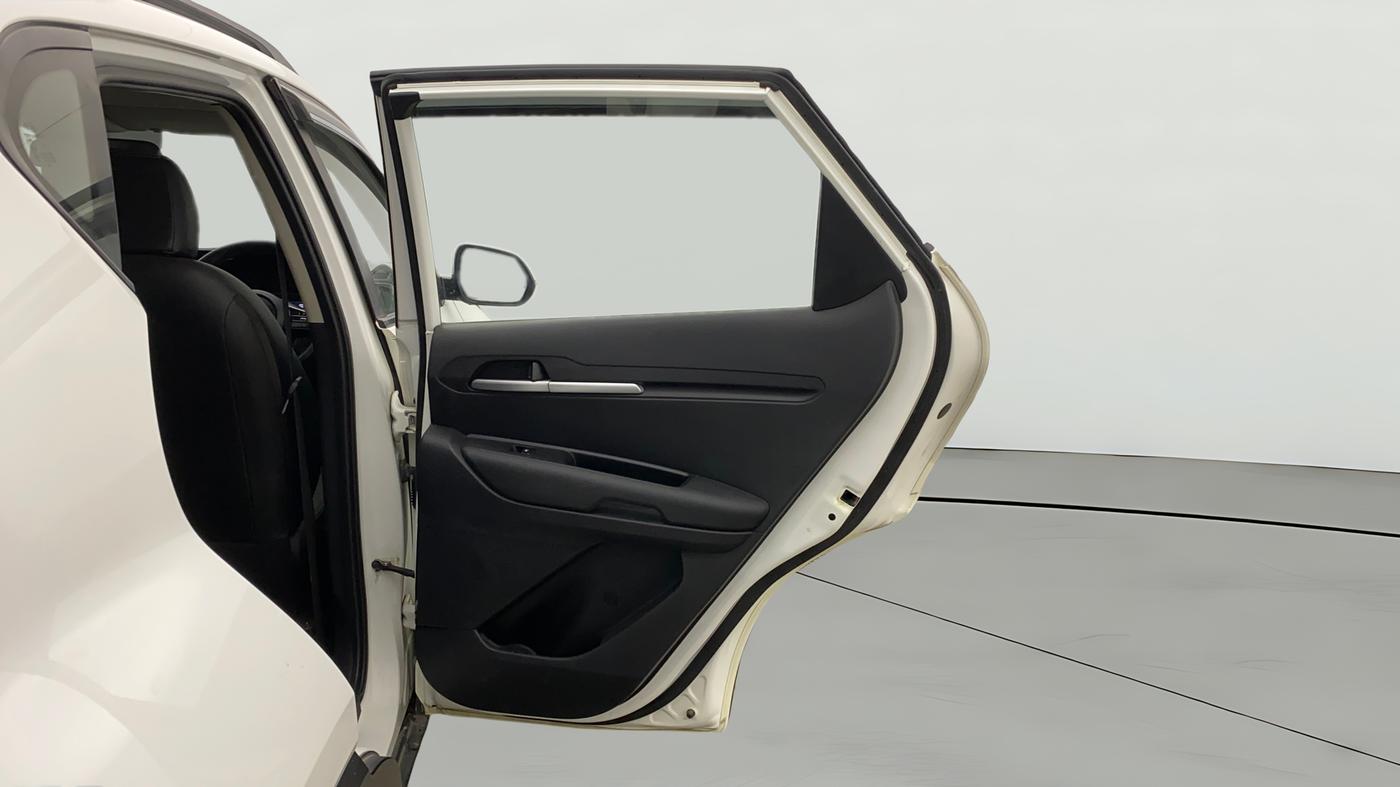 2021 KIA SONET HTK PLUS 1.5 AT, Diesel, Automatic, 83,760 km, RHS Rear Door