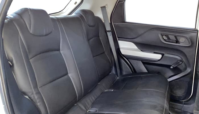 2023 Tata PUNCH PURE MT, Petrol, Manual, 45,900 km, Right Side Rear Door Cabin
